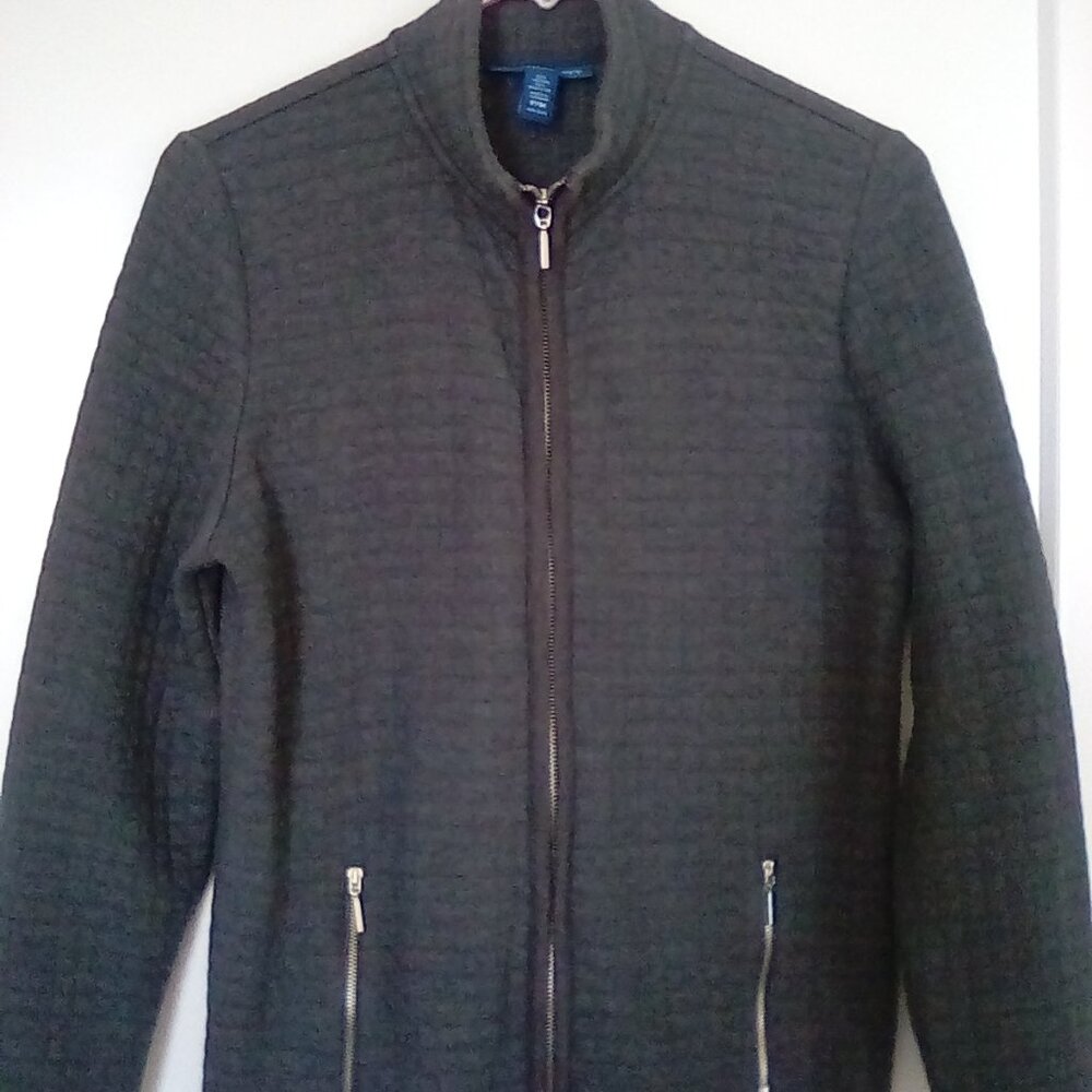 Petite grey quilted pattern zip jacket